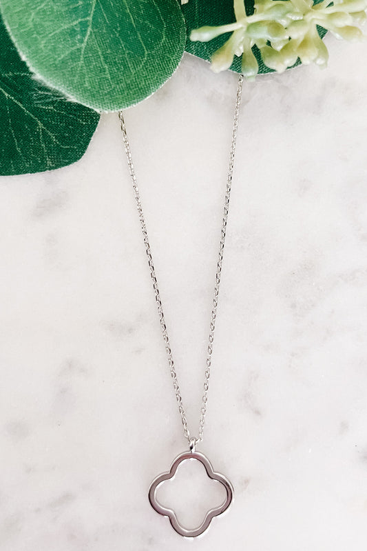 Small Clover Necklace - Silver